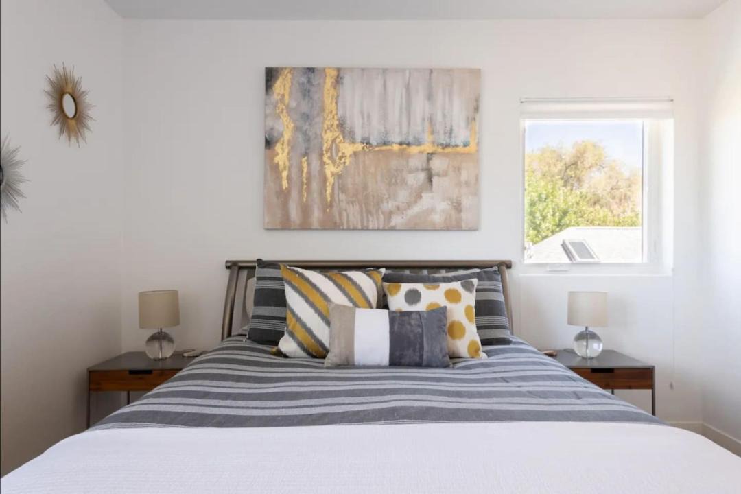 Photo of Bedroom in Sunnyside