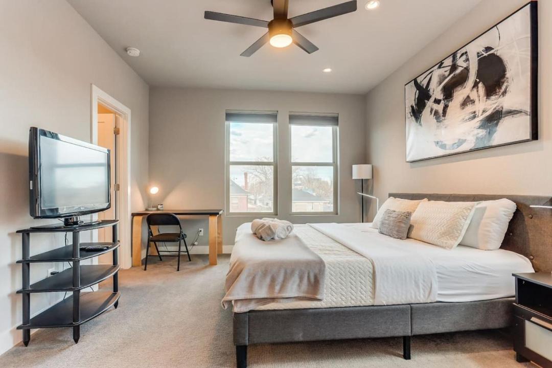 Photo of Bedroom in Lincoln Park