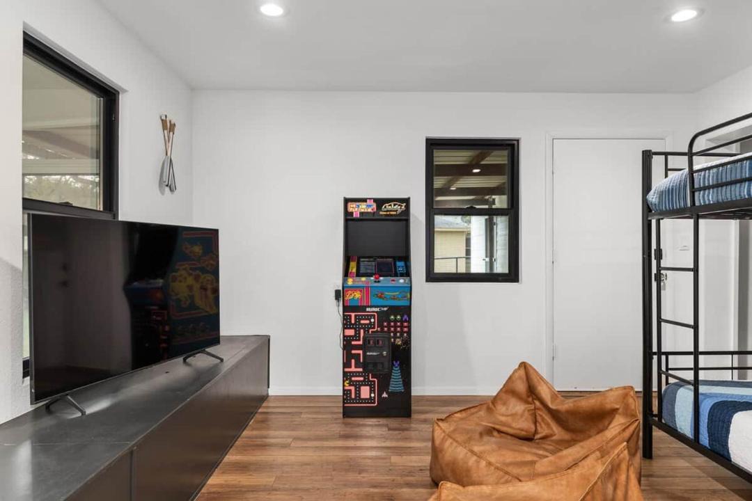 Photo of Bedroom in Lake Whitney