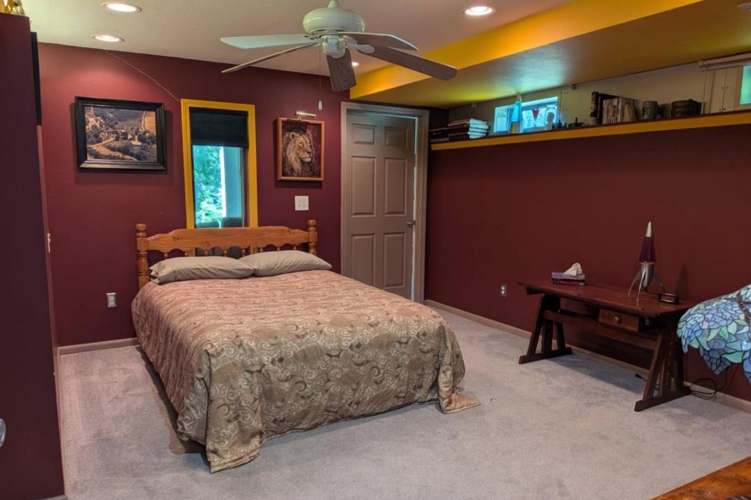 Photo of Bedroom in Roeland Park