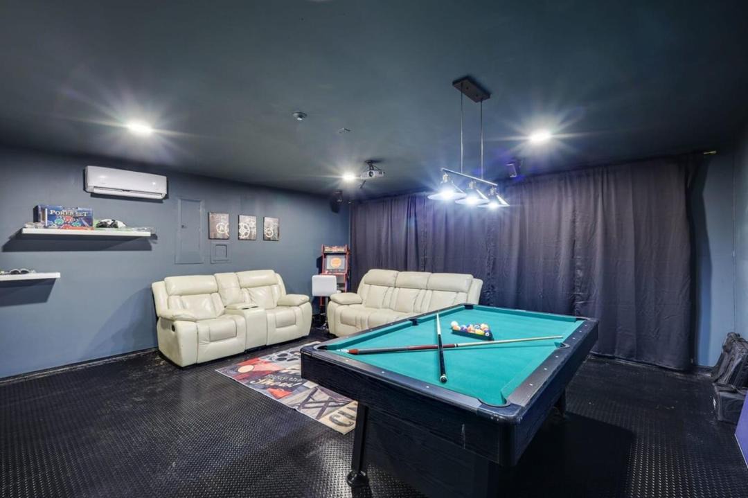 Photo of Livingroom in South Arlington