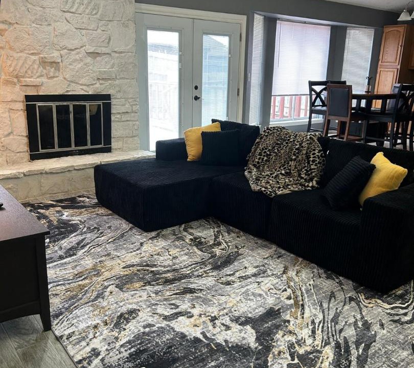 Photo of Livingroom in Edmond
