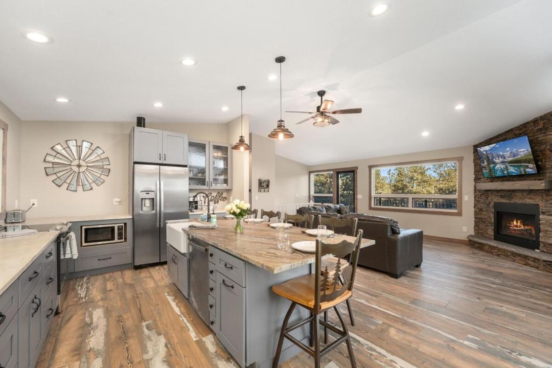 Photo of Kitchen in Pine