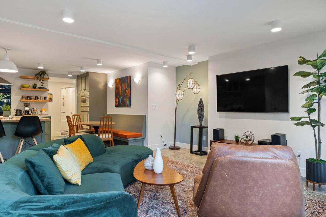 Photo of Livingroom in Wallingford