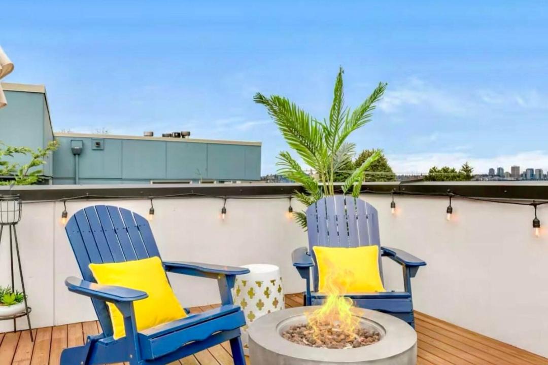 Photo of Patio Balcony in East Queen Anne