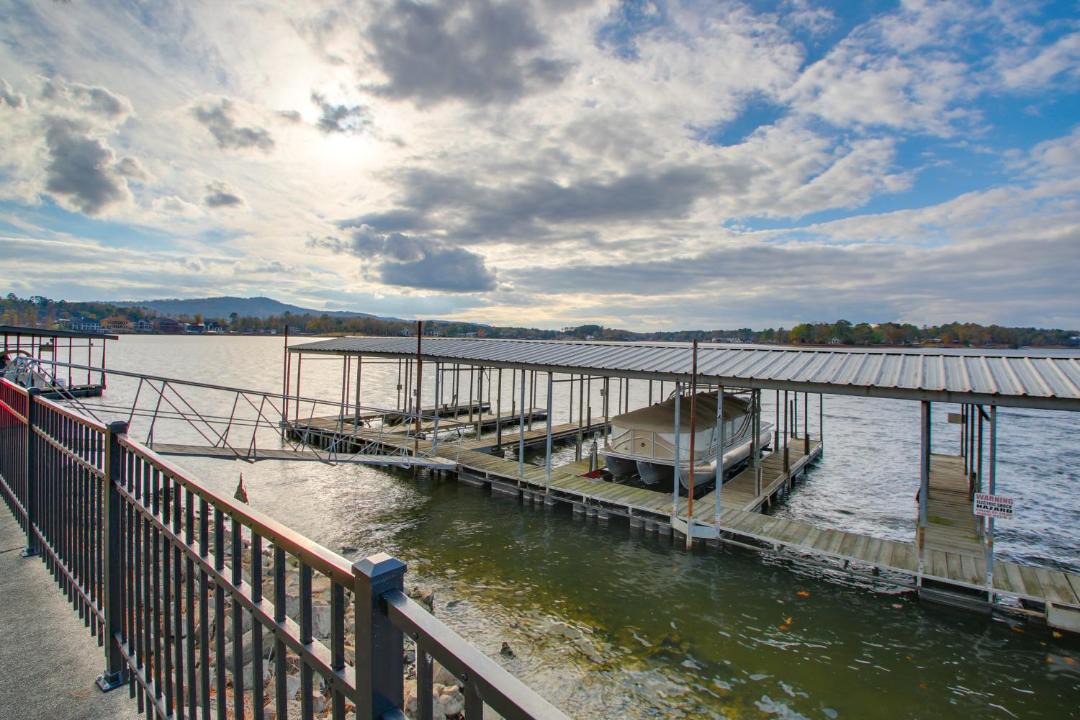 Photo of Others in Lake Hamilton