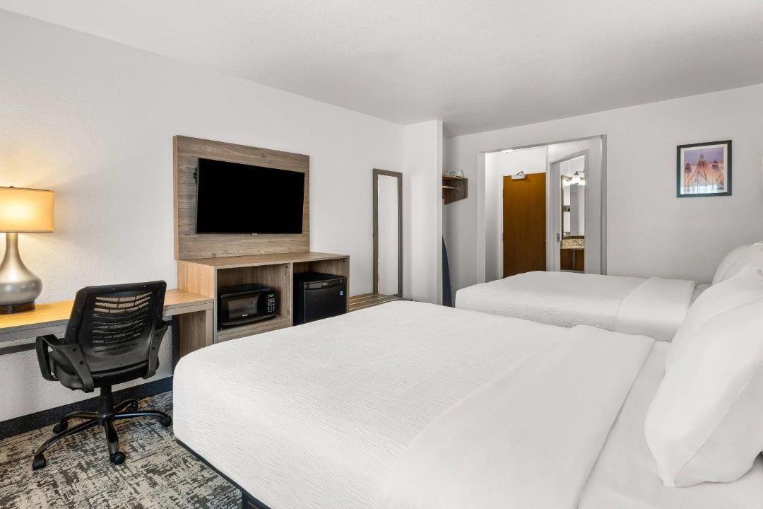 Photo of Bedroom in Dupont