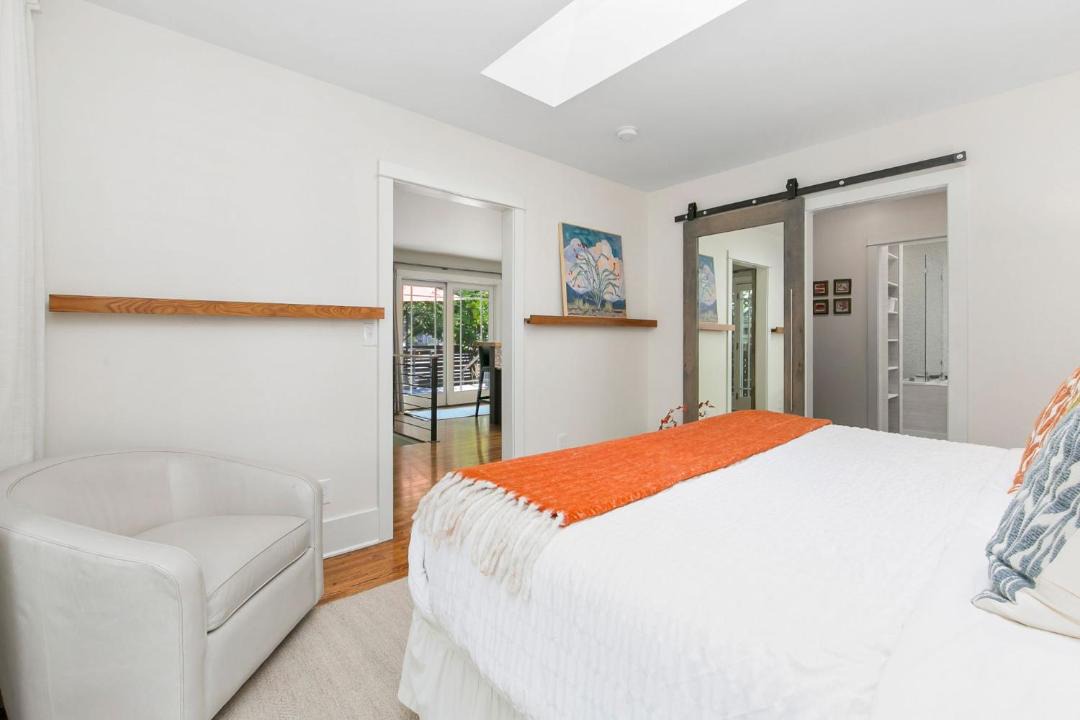 Photo of Bedroom in Martinez Park