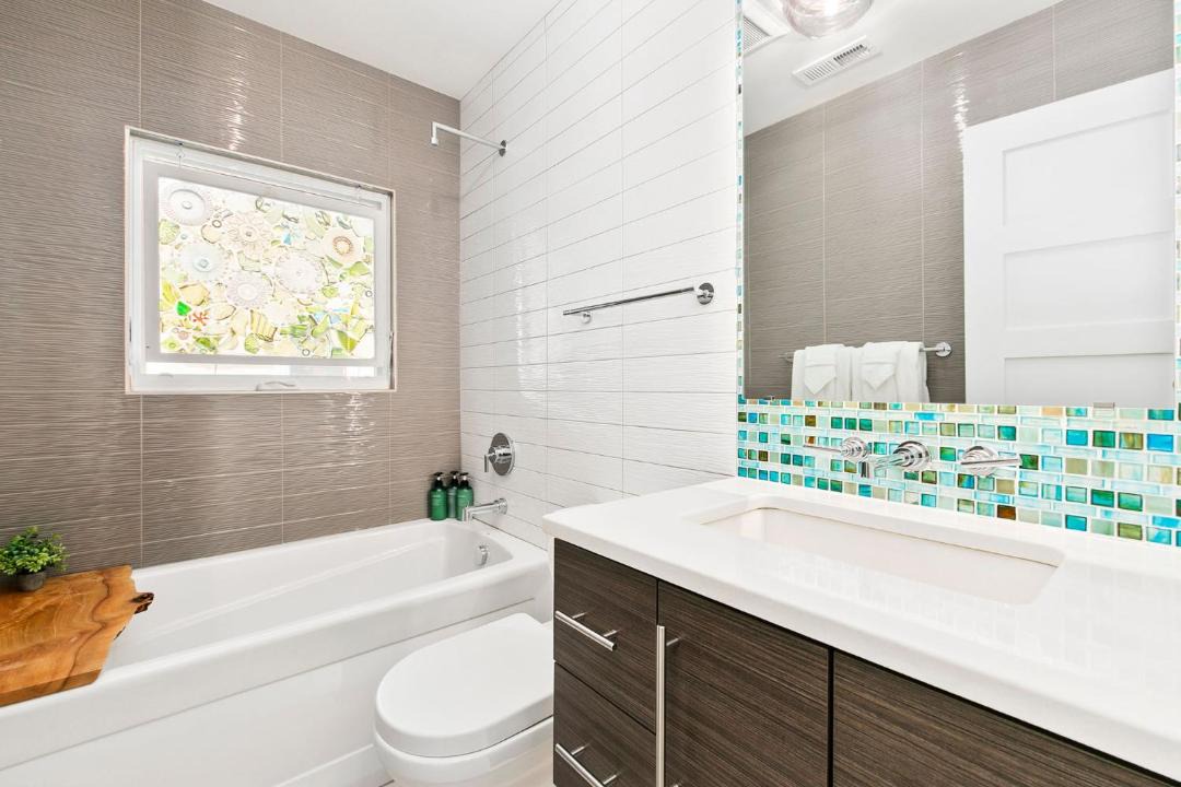 Photo of Bathroom in Martinez Park