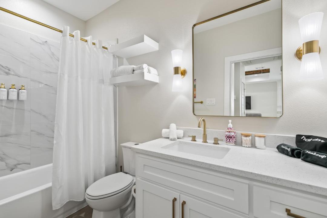 Photo of Bathroom in Granbury