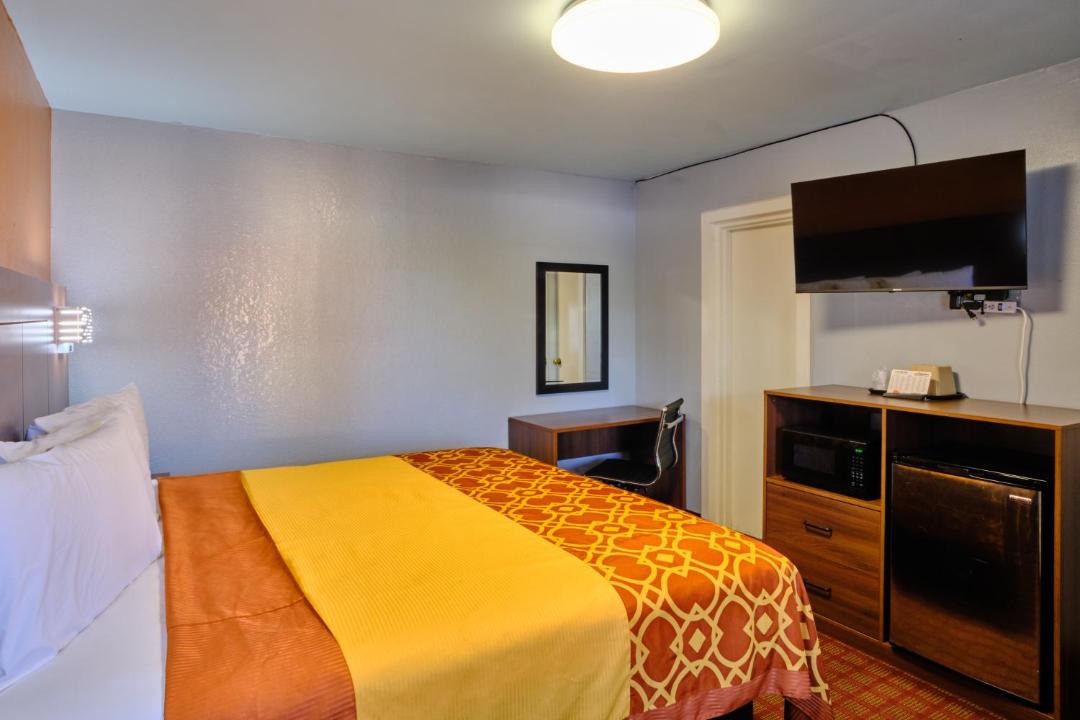 Photo of Bedroom in Pratt