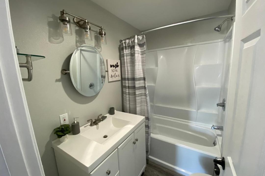 Photo of Bathroom in Elgin
