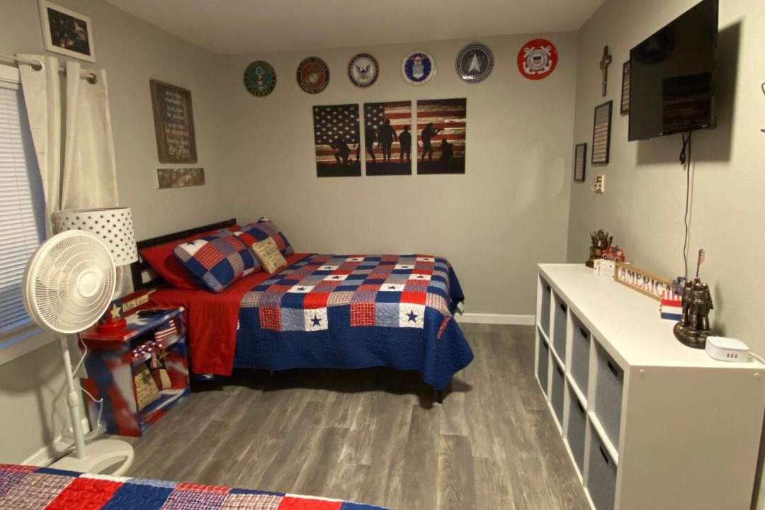 Photo of Bedroom in Elgin