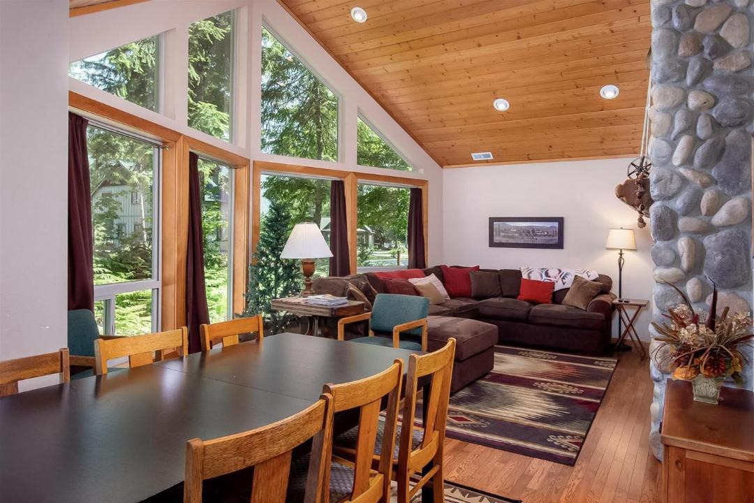 Photo of Others in Packwood