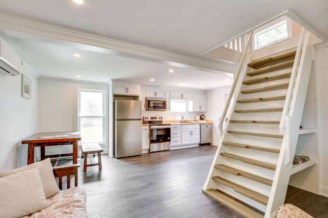 Photo of Others in Holt
