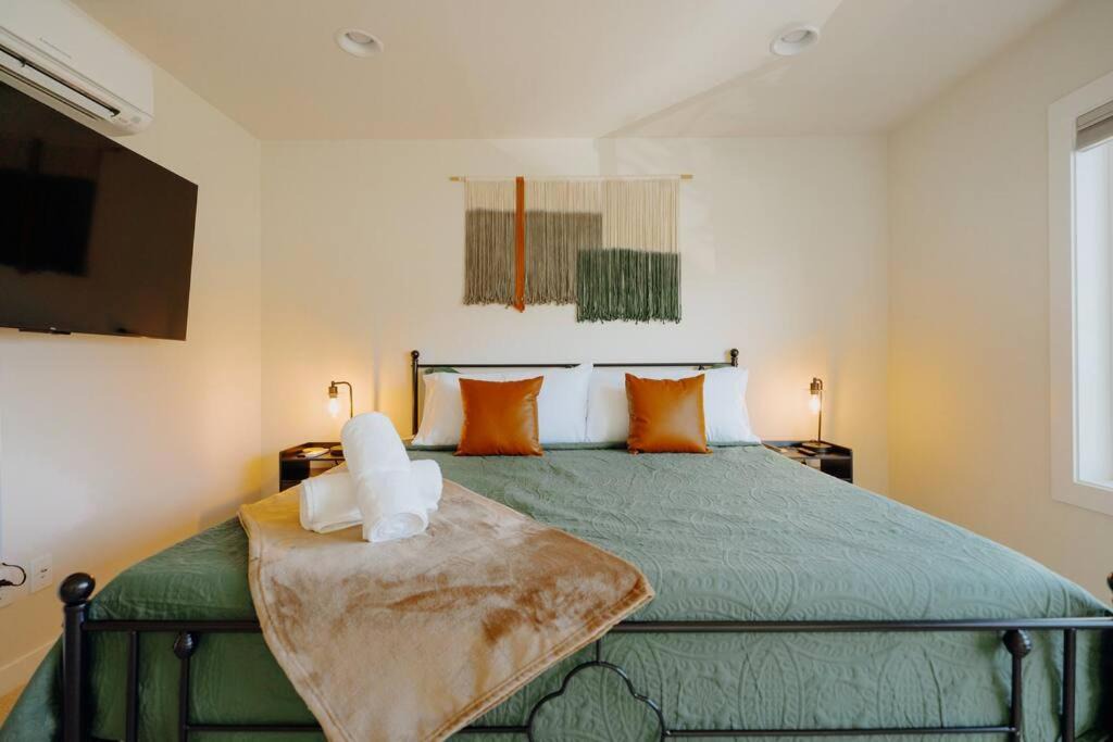 Photo of Bedroom in White Center