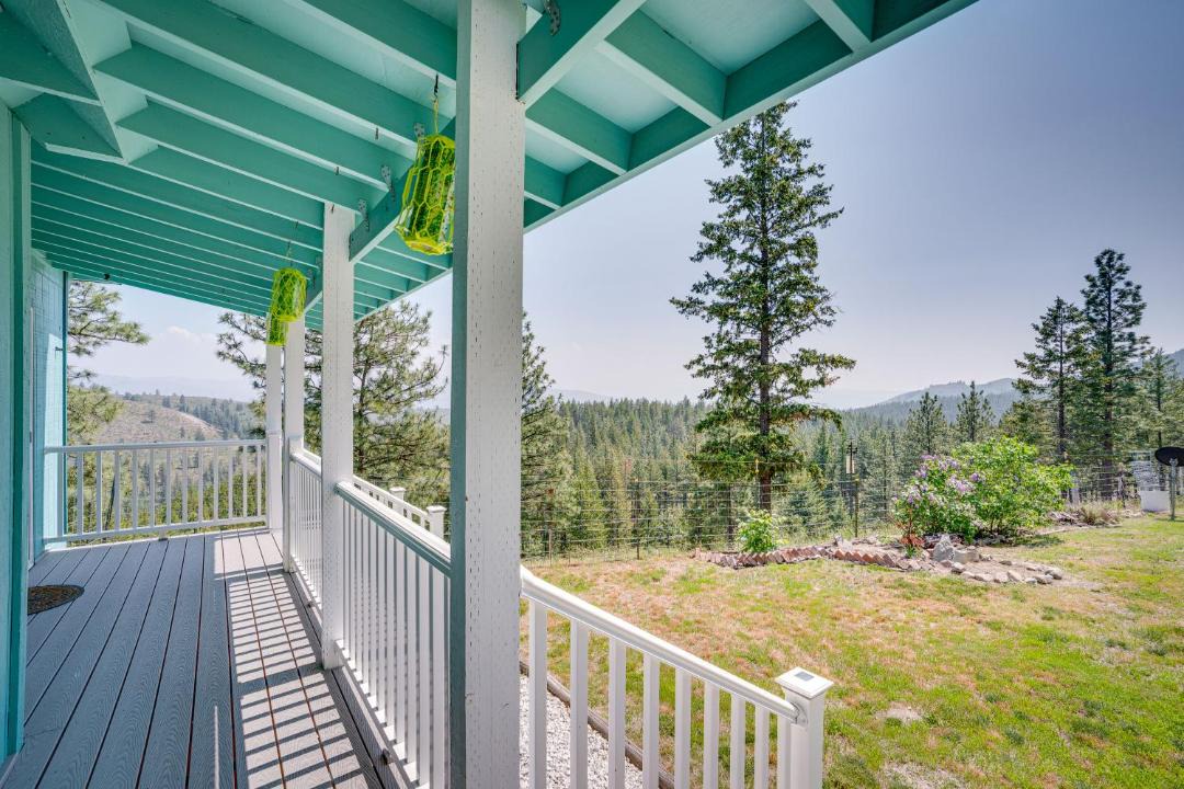 Photo of Patio Balcony in Tonasket