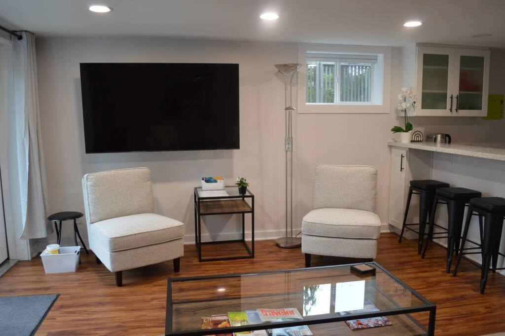 Photo of Livingroom in Crown Hill