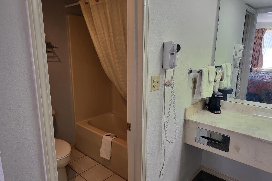 Photo of Bathroom in Sallisaw