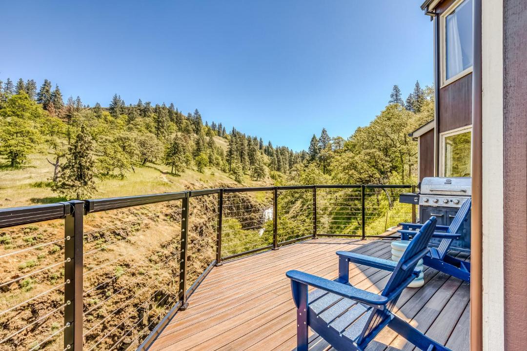 Photo of Patio Balcony in Mosier