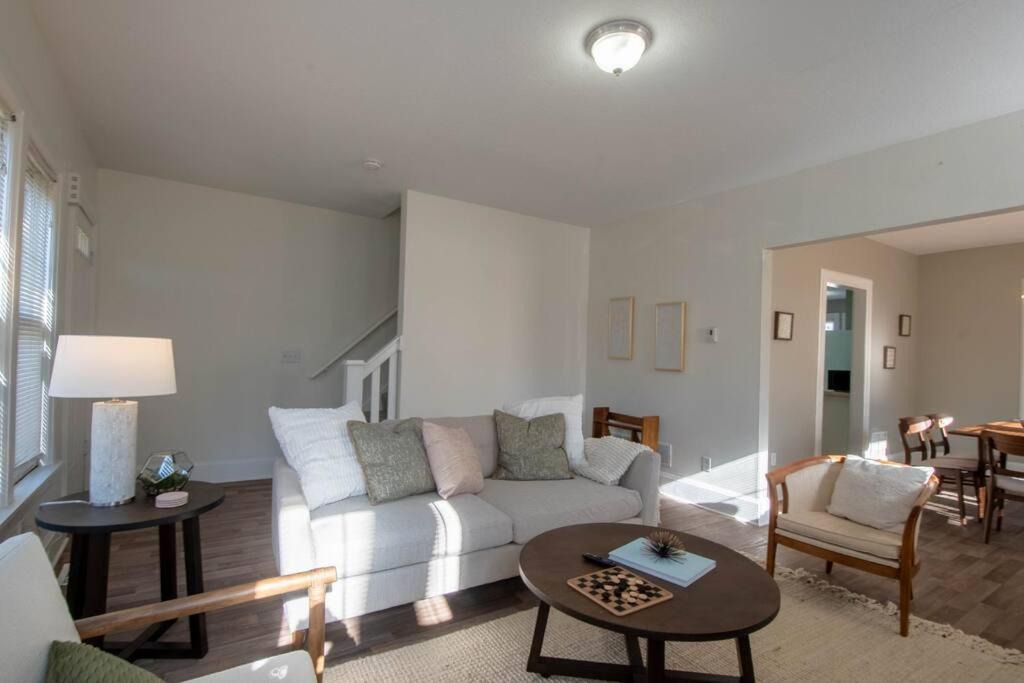 Photo of Livingroom in Des Moines