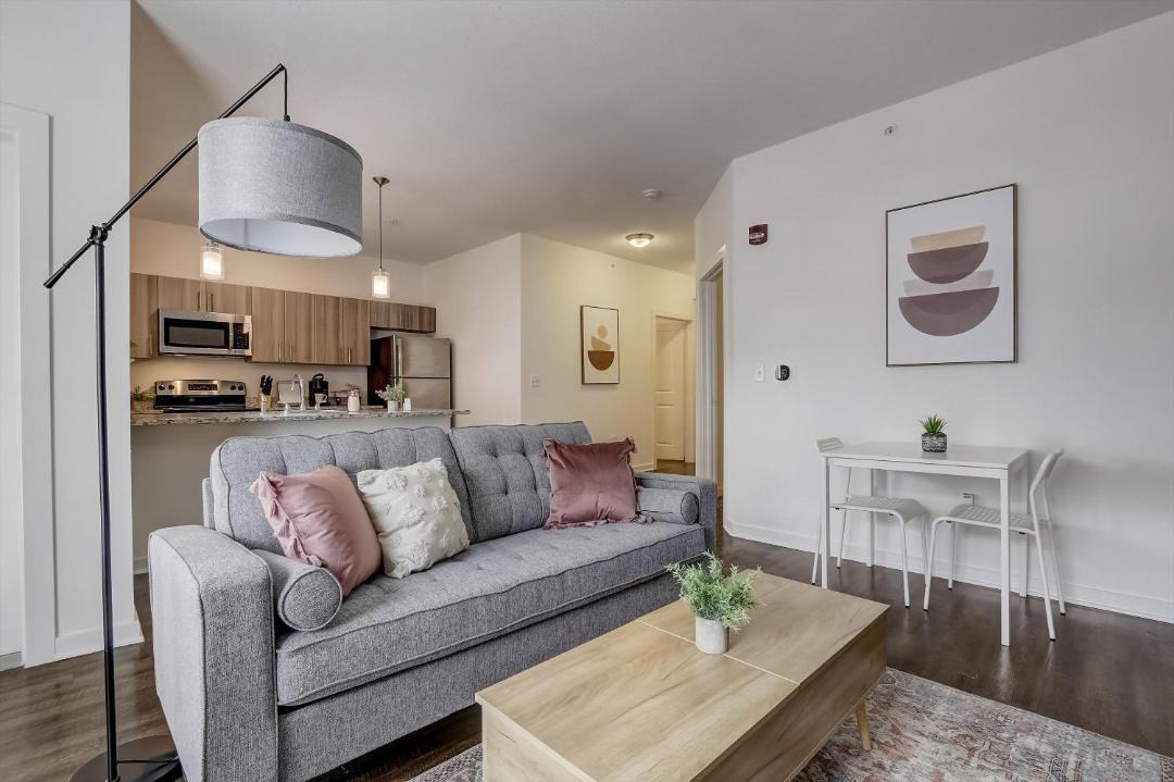 Photo of Livingroom in River Market