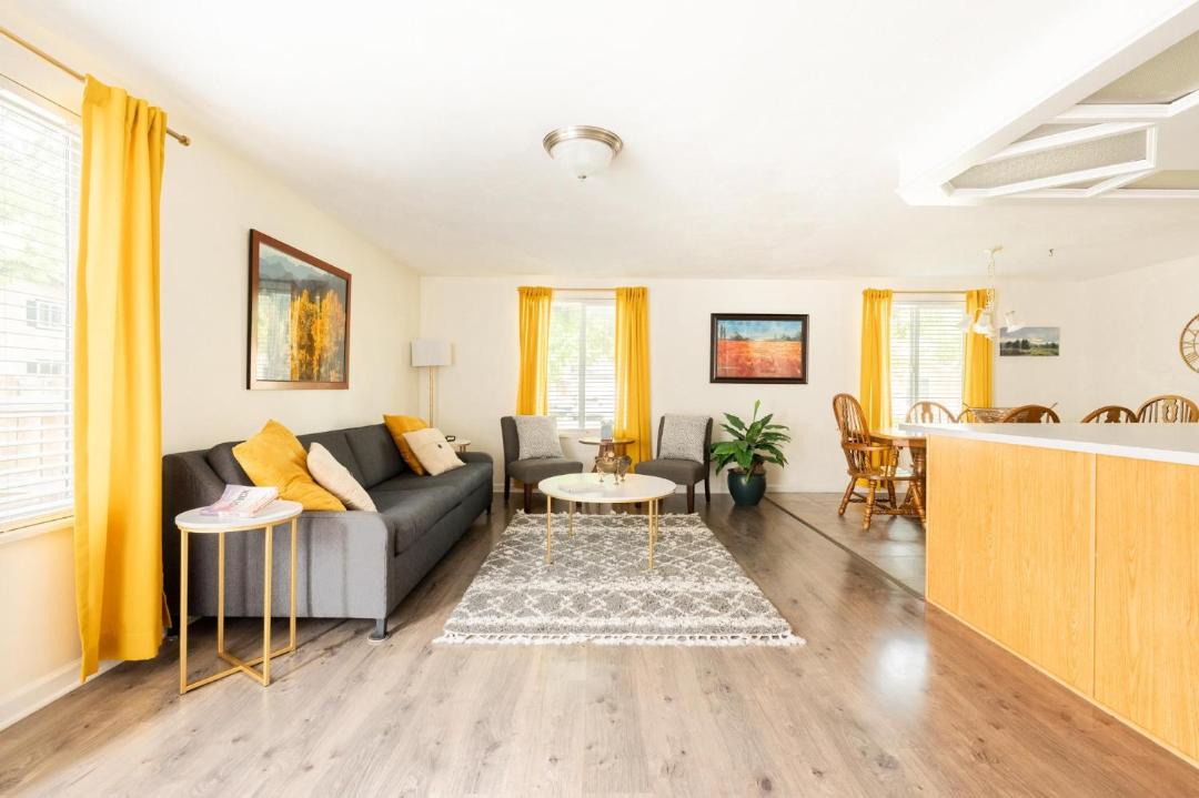 Photo of Livingroom in Trendwood and Frankline Square