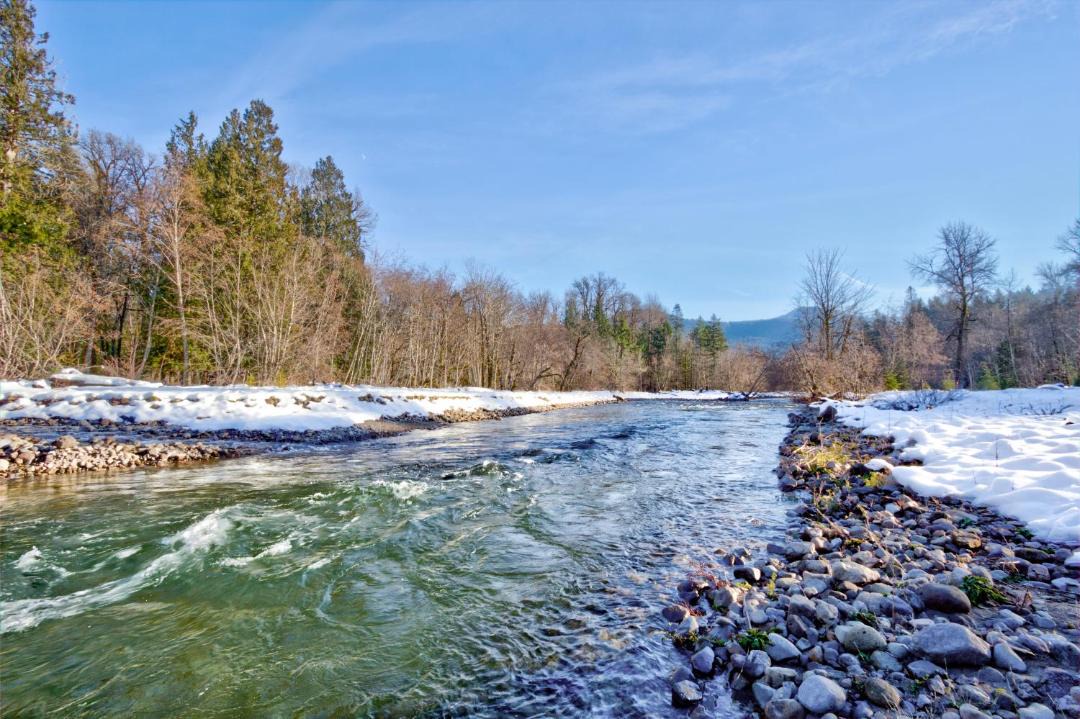 Photo of Others in Packwood