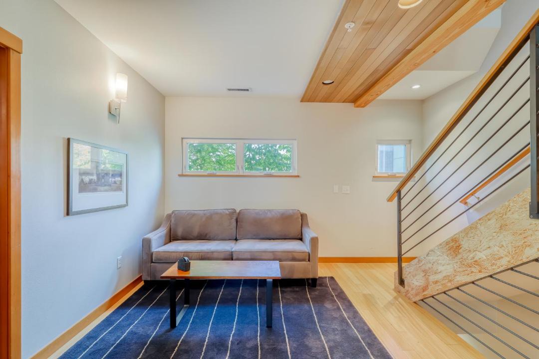 Photo of Livingroom in Fremont