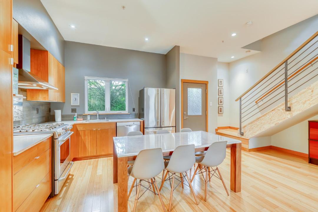 Photo of Livingroom in Fremont