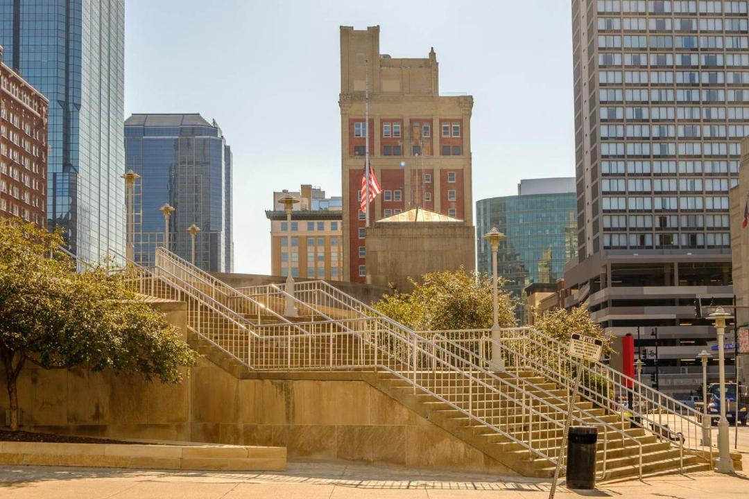 Photo of Others in Downtown Kansas City