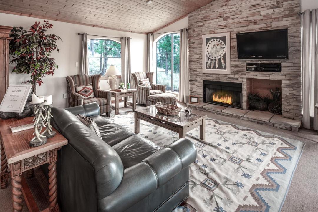 Photo of Livingroom in Ruidoso
