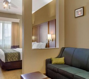 Comfort Inn 
