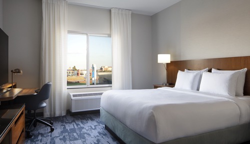 Room, 1 King Bed (Hearing Accessible)