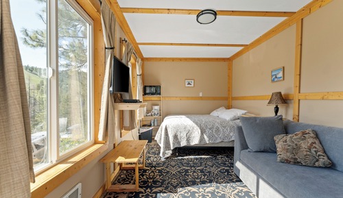 Winesap Adventure Studio Cabin Shared Bath