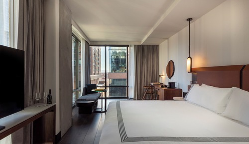 Room, 1 King Bed, Corner