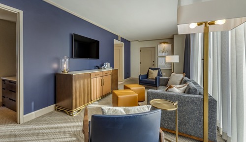 Deluxe Suite, 1 King Bed