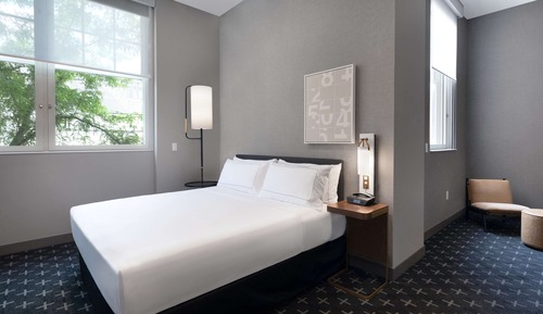 Suite, 1 King Bed, Accessible (Mobility & Hearing, Roll-in Shower)