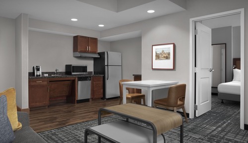 Suite, 1 King Bed, Accessible (Hearing)