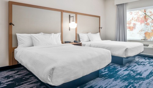 Room, 2 Queen Beds, Mobility Accessible (Accessible Bathtub)