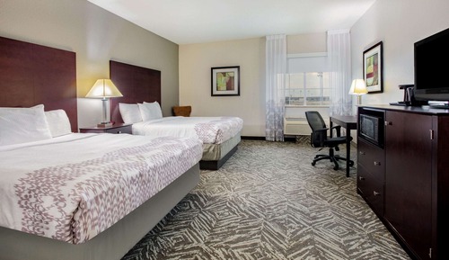 Room, 2 Queen Beds, Mobility Accessible, Non Smoking (Bathtub w/ Grab Bars)