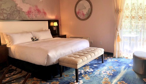 Premier Room