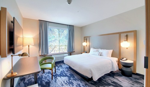 Room, 1 King Bed, Hearing Accessible