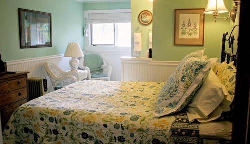 Chickadee Room
