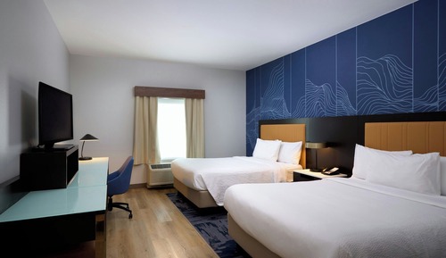 Room, 2 Queen Beds, Accessible Bathtub