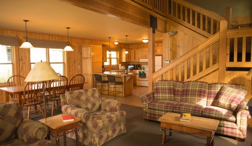 Grand Suite, 2 Bedrooms (Patterson Lake Cabin)