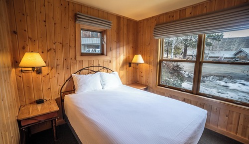 Cabin, Multiple Beds, Pets Not Allowed (on Patterson Lake)