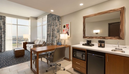 Suite, 1 King Bed, Microwave