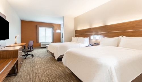 Suite, 2 Queen Beds (Additional Living Area)