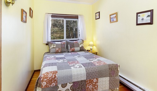 Classic Cabin, 3 Bedrooms, Non Smoking, Ocean View